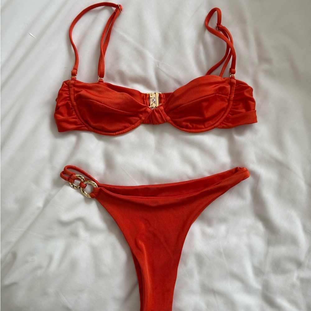 Rylee Siren Balconette Bikini Top XS
Gigi Siren Bikini Bottom XS